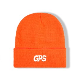 The knitted hat made of acrylic is fashionable and warm, suitable for everyone