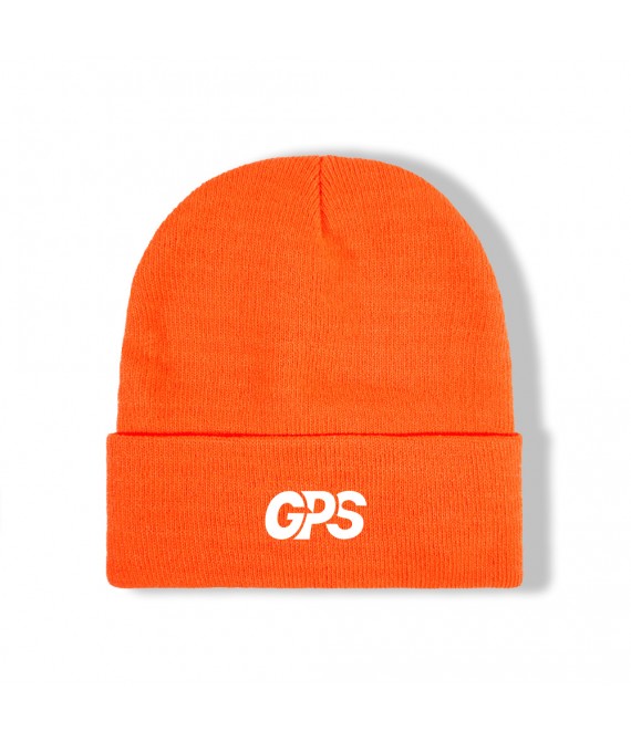 The knitted hat made of acrylic is fashionable and warm, suitable for everyone